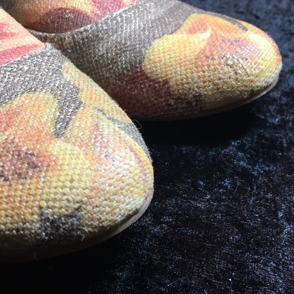 Aldo Flats Floral Canvas - Picture 6 of 8